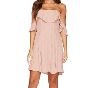 ASTR The Label NEW Eyelet Sabina Off The Shoulder Shift Dress Dusty Pink Medium